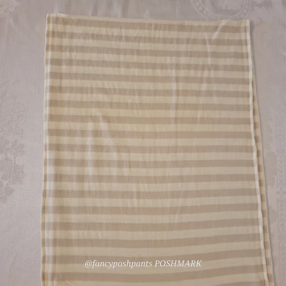 PATAGONIA summer high quality serged edge scarf wrap - Picture 11 of 17